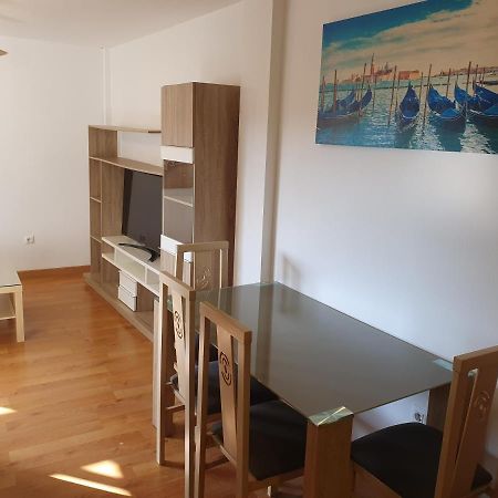 2H, Aire Acondic, 50M2, 1 Dormitorio, 4 Huespedes, Wifi Gratis La Linea de la Concepcion Ngoại thất bức ảnh